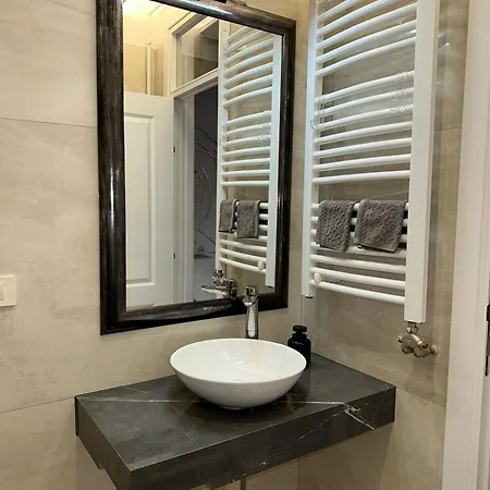 Luca Free Parking Apartmán